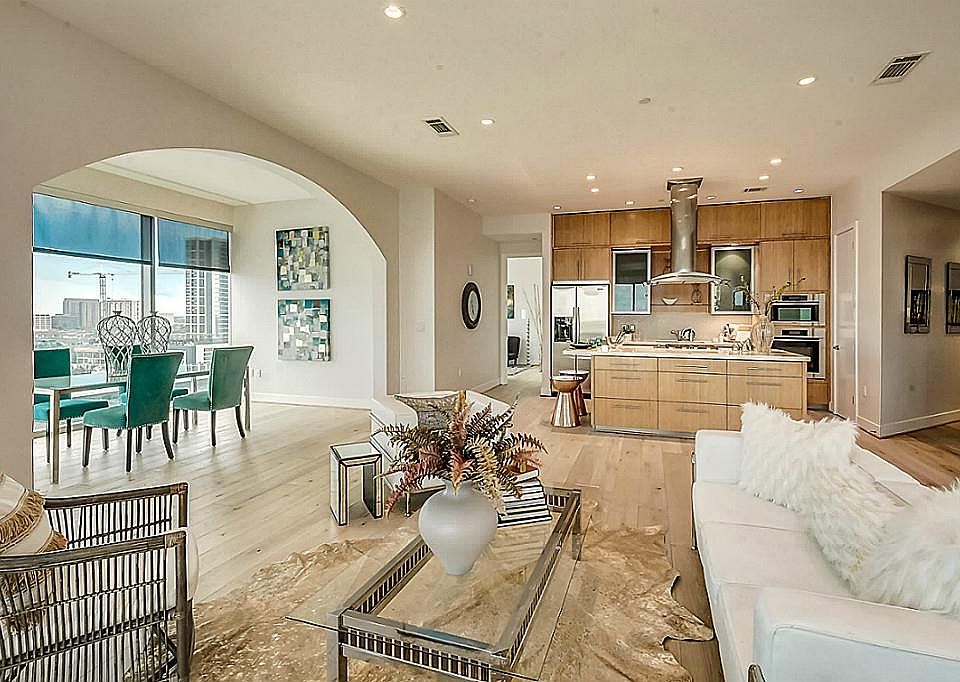 1st image of 1600 Post Oak Blvd Unit 1305