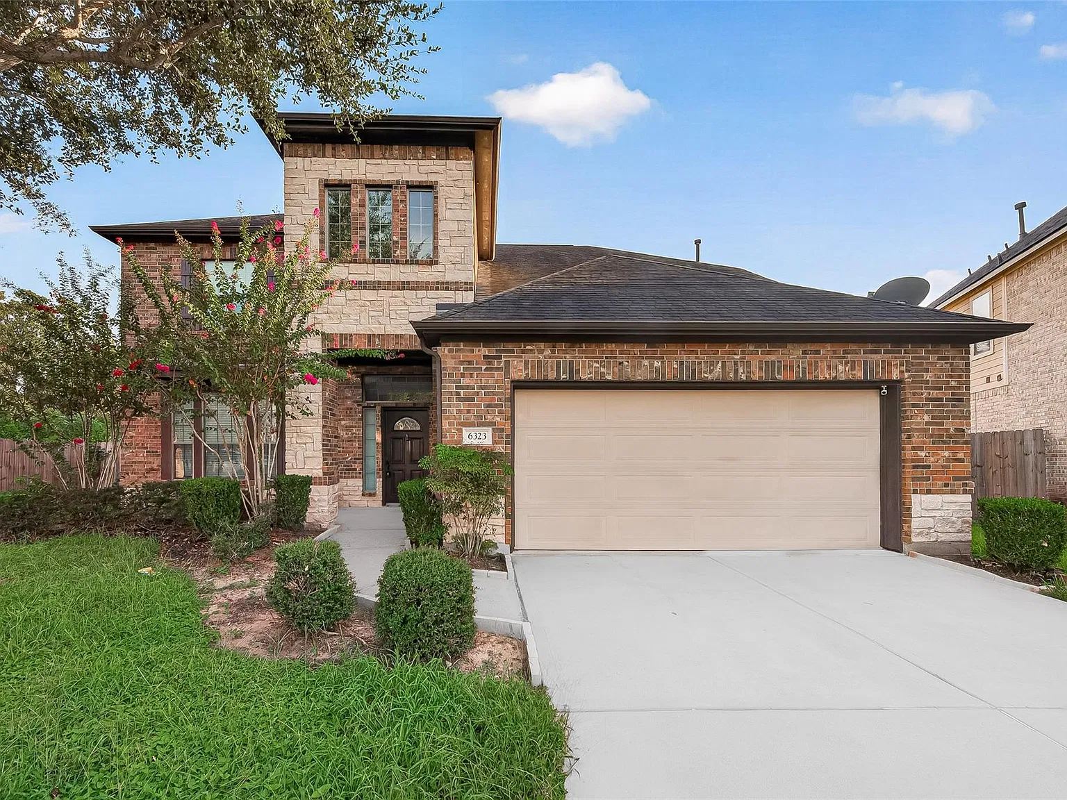 4 bed, 3.5 bath, 3159 sqft, $3,000 — Photo 3