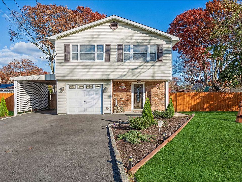 1st image of 55 Oakwood Dr