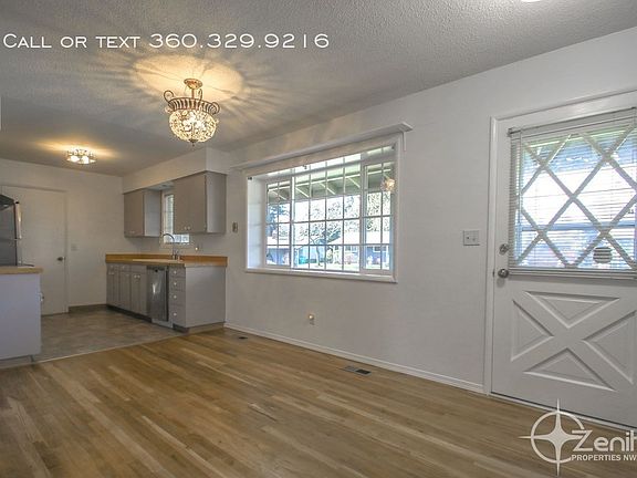 4th image of 111 N Fredericksburg Way