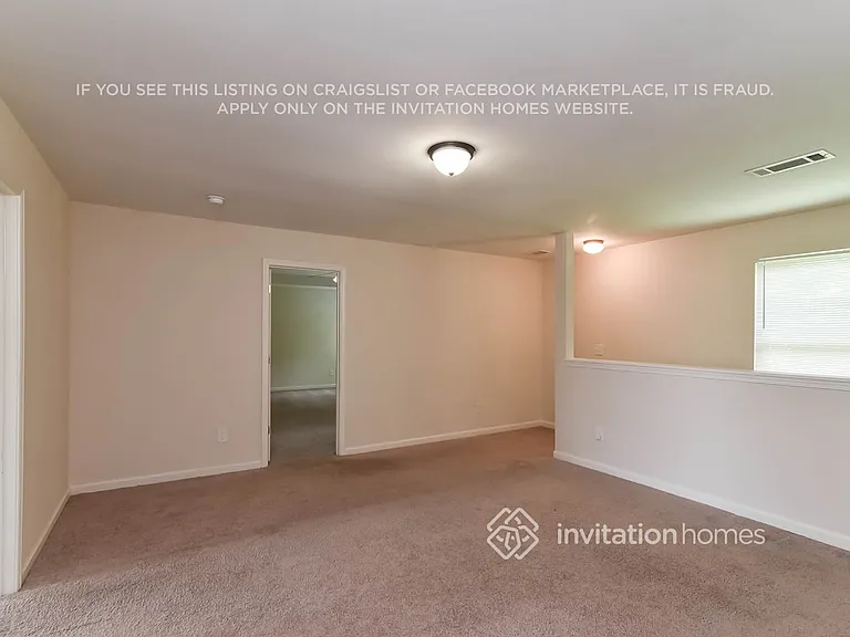 439 Village Broad St — Photo 10