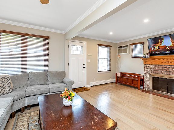 3rd image of 27 Marino Ave