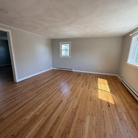 397 Snell St — Photo 3