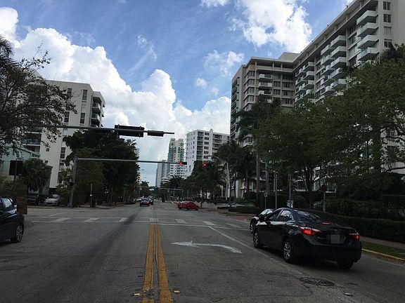 4th image of 1100 West Ave #1025