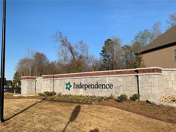 3rd image of 3012 Hawthorn Farm Boulevard Dr