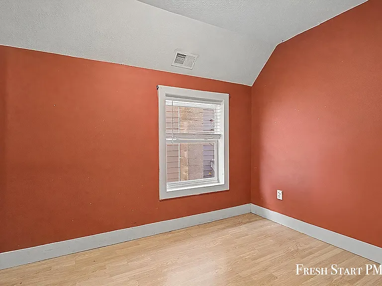 1113 Alpine Ave NW — Photo 27