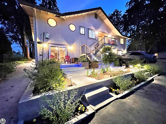 5th image of 19990 Pleasantview Dr #168