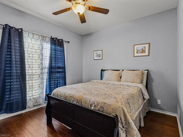 1531 Pickwick Ln — Photo 17
