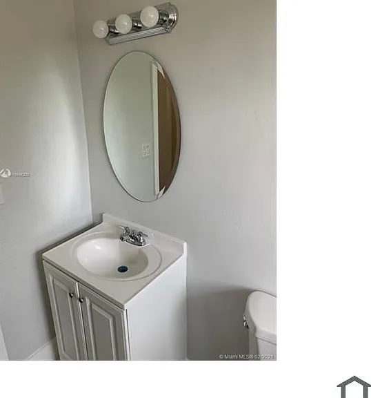 958 NW 24th Ave — Photo 6