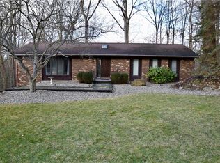 4446 Provens Dr, Akron, OH