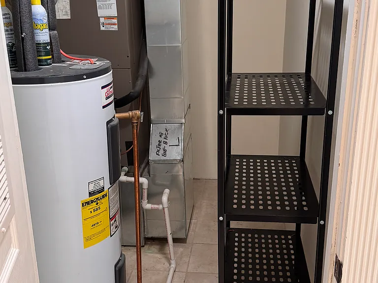 Utility room / additional storage