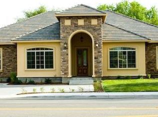 3924 Whitney Ave, Sacramento, CA 95821