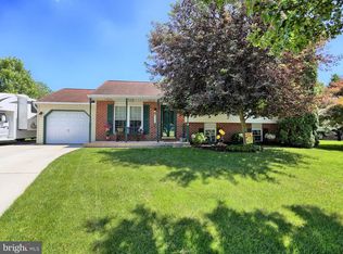 2124 Laurel Glen Dr, Harrisburg, PA 17110