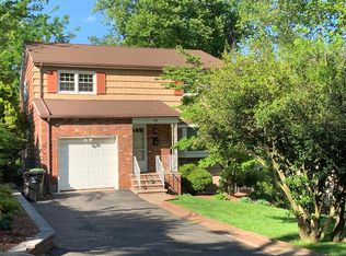 43 Helen Ave, Paramus, NJ 07652