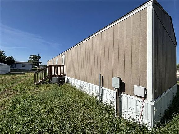 2nd image of 1010 Reservation Rd #B13