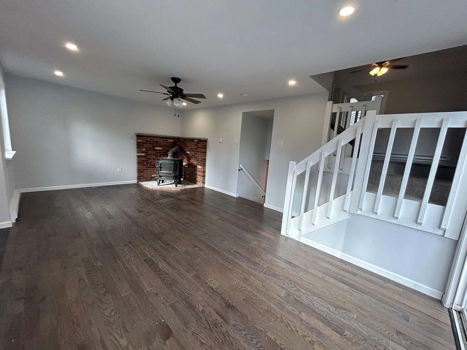 3 bed, 1820 sqft, $1,975 — Photo 3