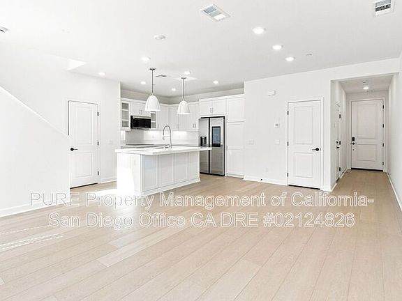 3rd image of 390 Beaker Rd