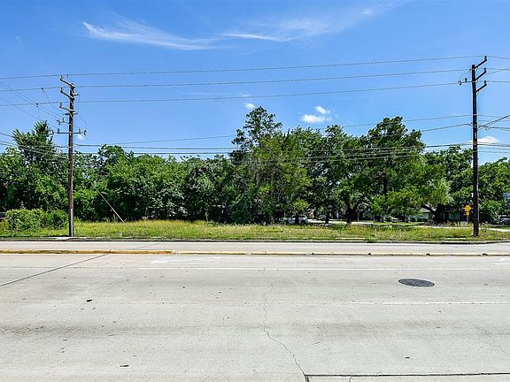 5th image of 1734 Creek Drive