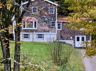 2090 Huntington Rd, Richmond, VT 05477