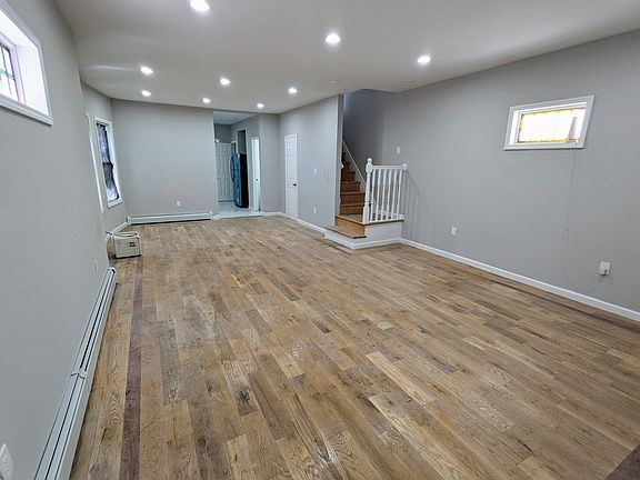 5th image of 8662 108th St