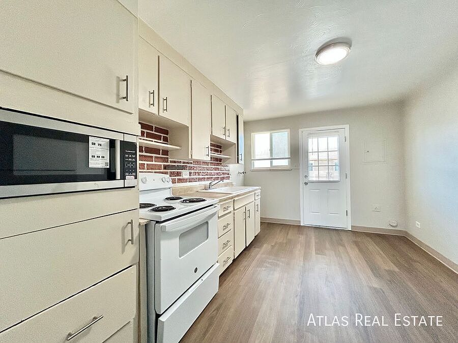 1st image of 5370 W 3rd Pl APT 2