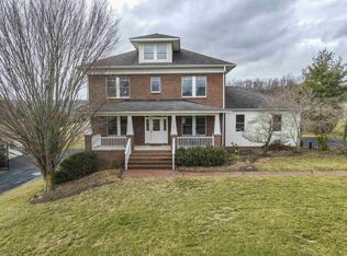 409 Vinyard Ave, Blacksburg, VA 24060