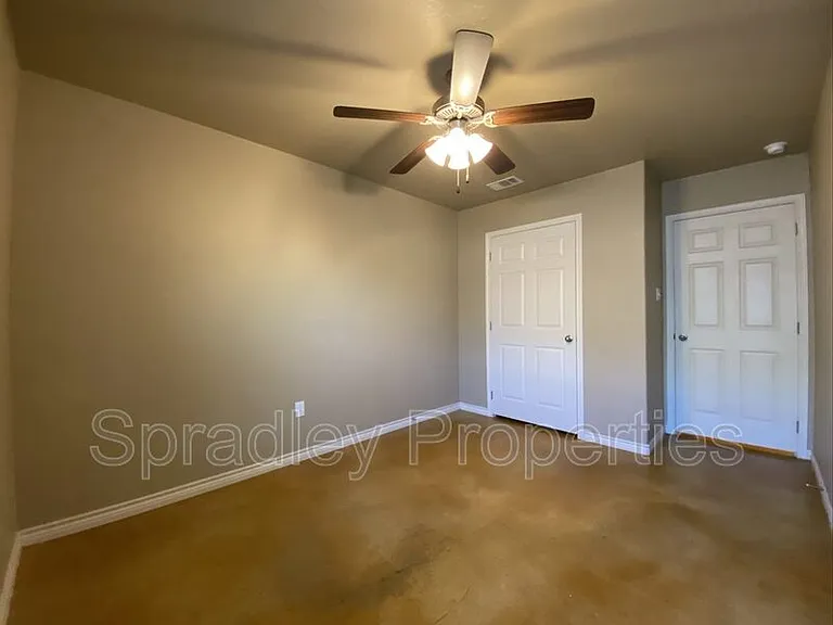 1572 Brady Way — Photo 5