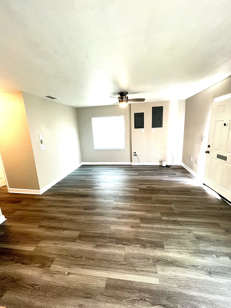 Building Photo - 4420 SE 53rd Ave #1