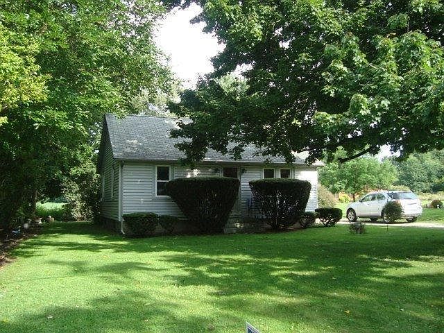 2nd image of 2101 N Wozniak Rd
