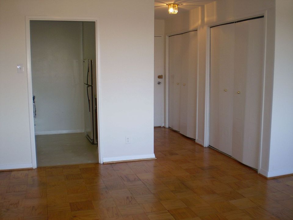 Foyer/Entry 