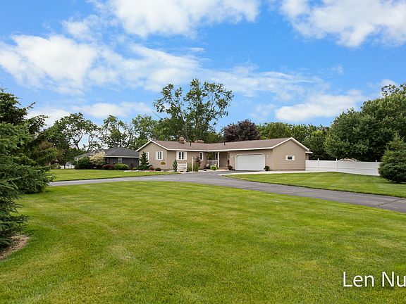 5th image of 6315 Balsam Dr