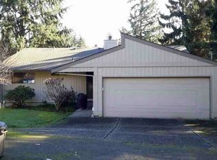 20012 1st Pl SW, Seattle, WA 98166