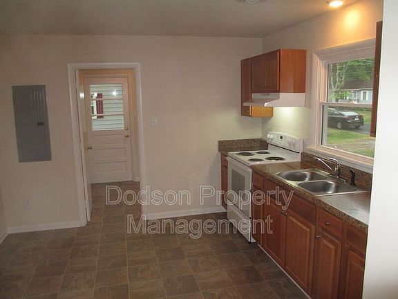 3rd image of 1048 Barlen Dr