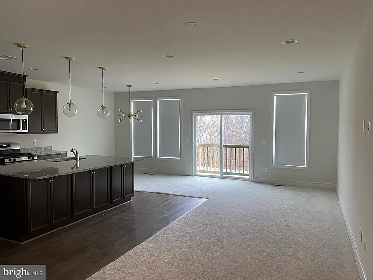 106 Choke Cherry Ct — Photo 5