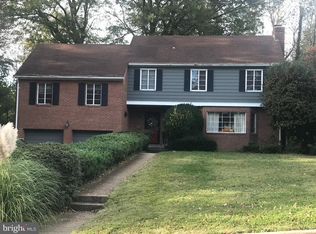 641 Oakland Trl, Alexandria, VA 22302
