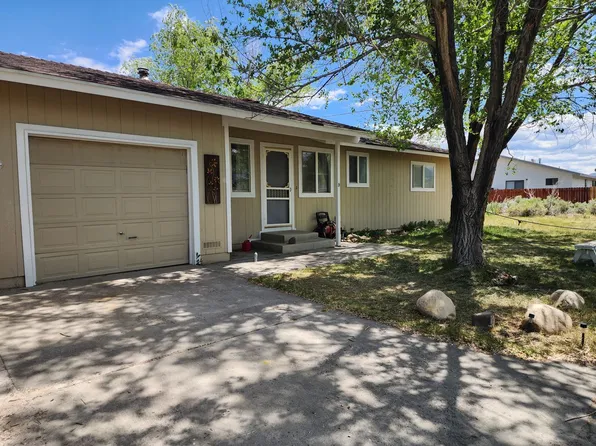 1319 Langley Dr, Gardnerville, NV 89460