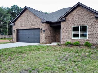 178 Jo Mar Rd, Ardmore, AL 35739