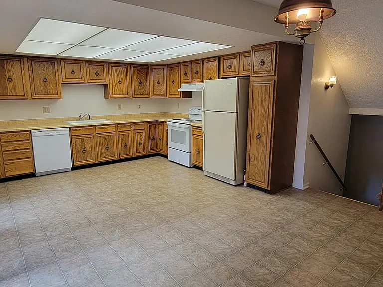 376 1/2 Ridge View Dr — Photo 4
