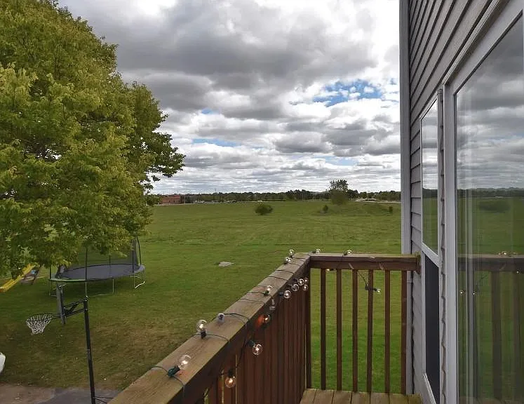 1299 Chestnut Ln — Photo 24