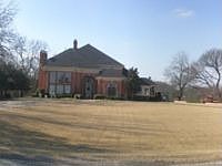 1st image of 410 Victorian Dr