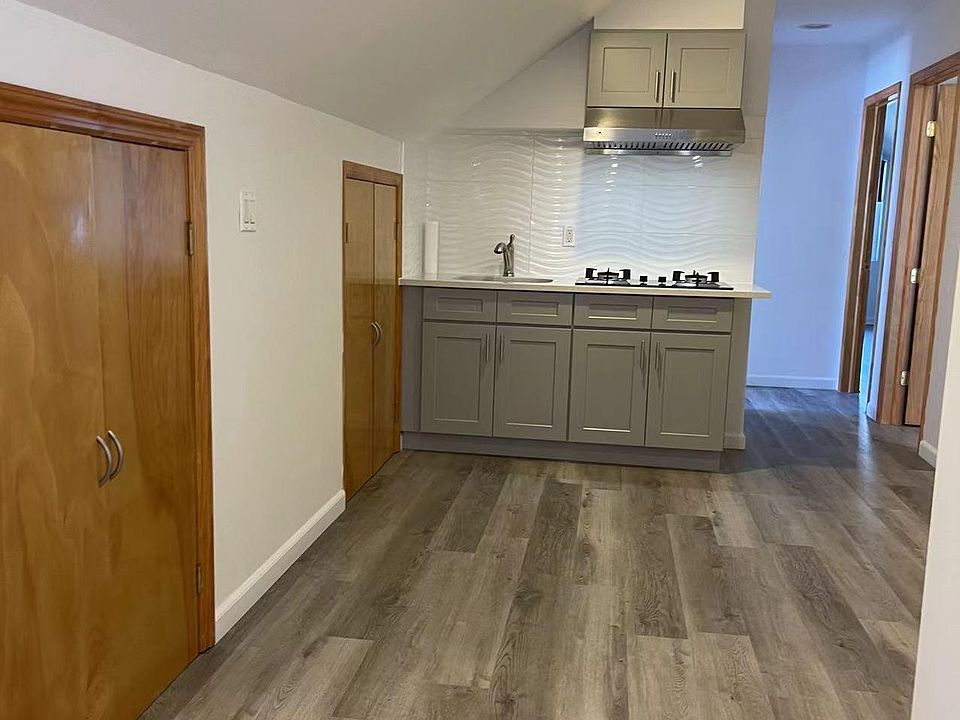 1st image of 5611 138th St Floor 3