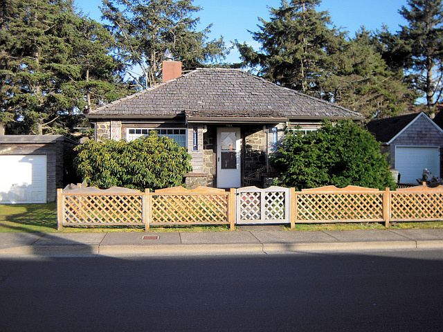 (Add Caption)2133 Beach Drive