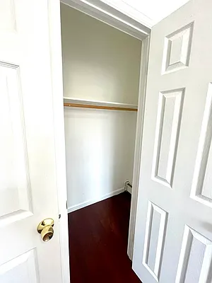 Rented by Evergreen Realty & Investments | media 17