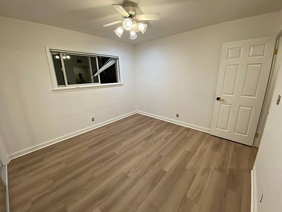 4th image of 24852 La Plata Dr
