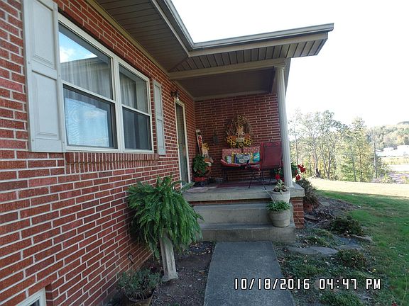 4th image of 106 Walnut Ln