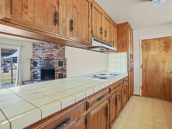 5th image of 4642 Tully Rd