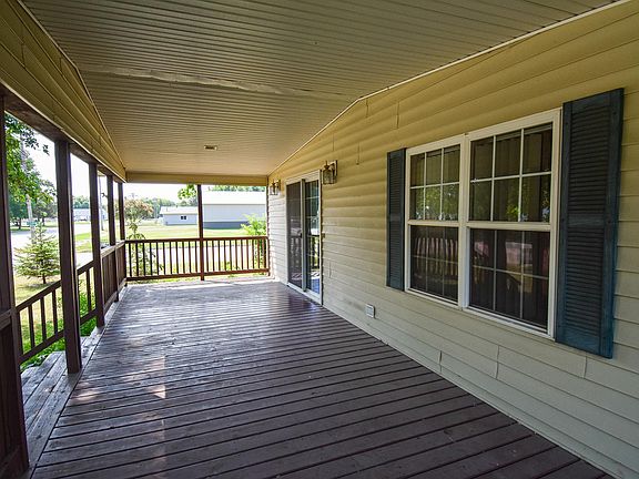 3rd image of 230 4th St