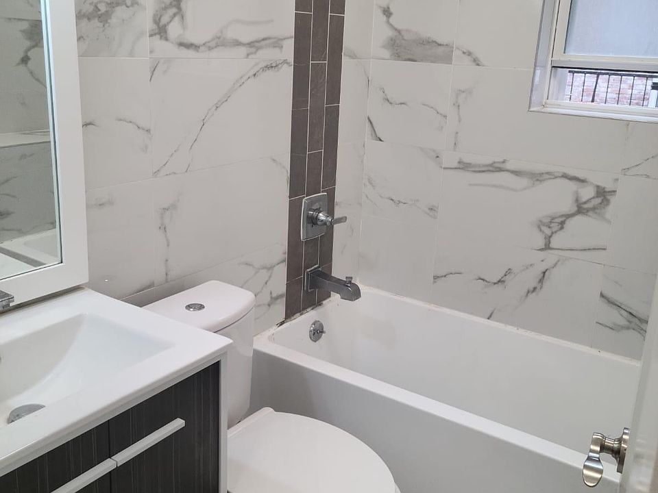 2nd image of 304 50th St #C3