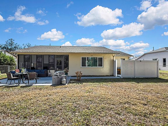 3rd image of 9059 Gaynor St