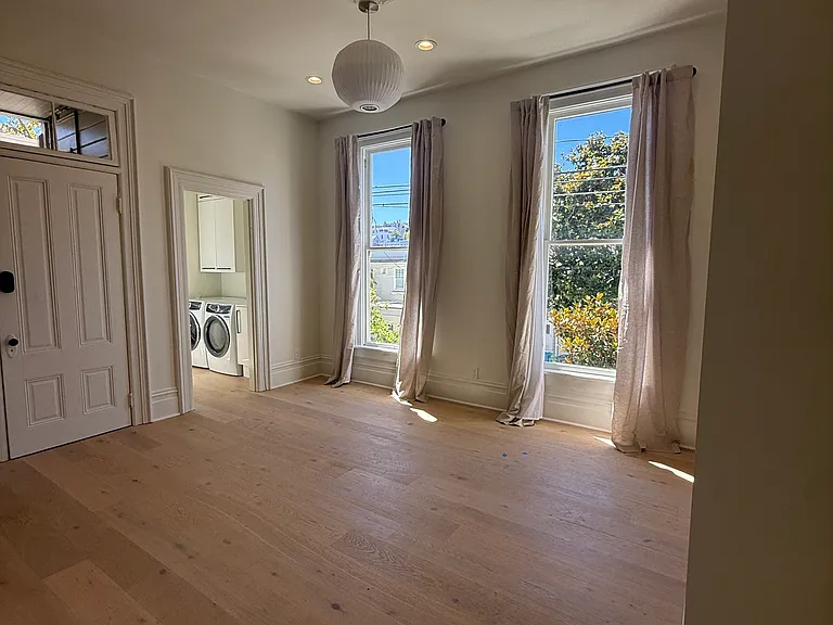 447 Noe St #447 — Photo 36